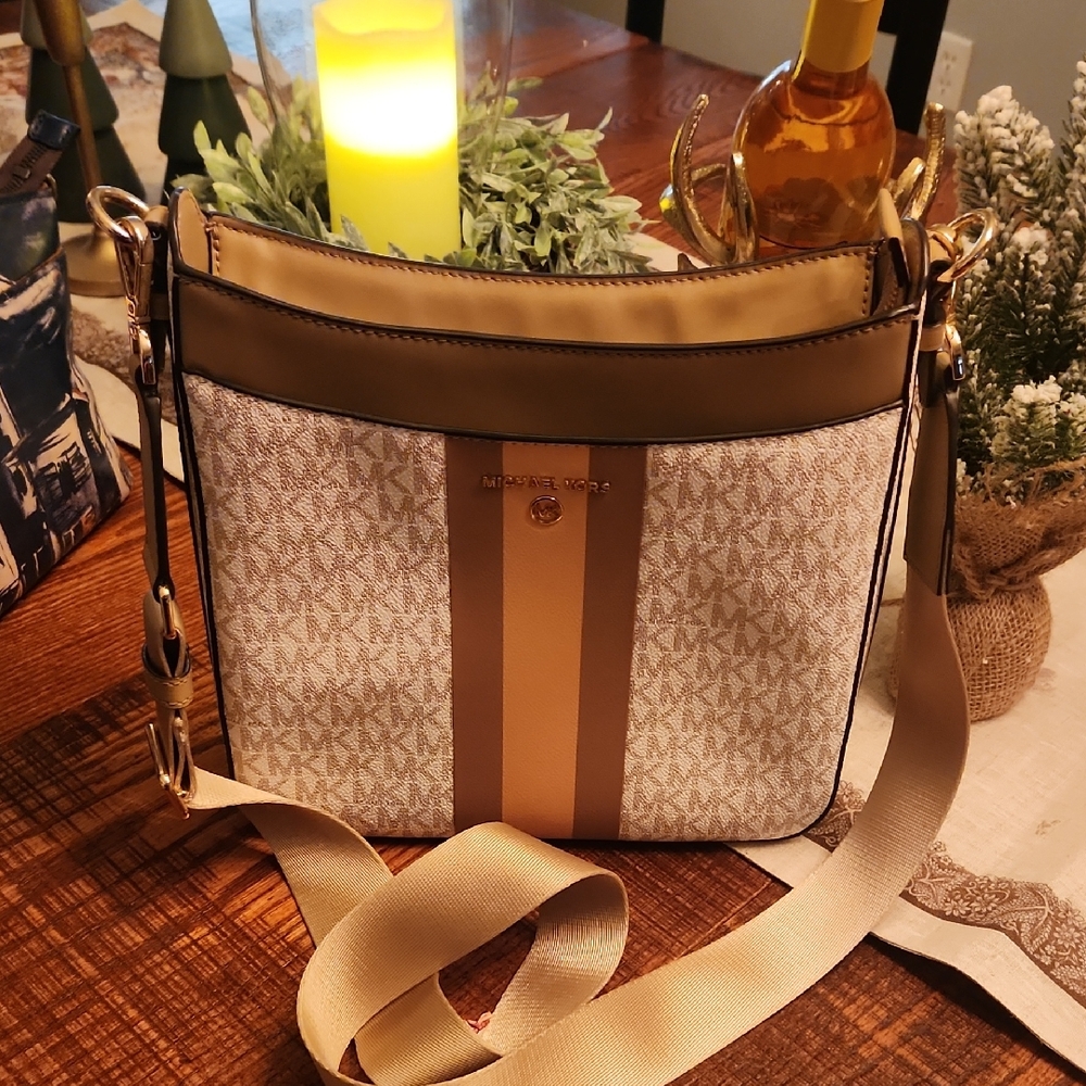 Michael Kors Cream and Tan Crossbody Bag